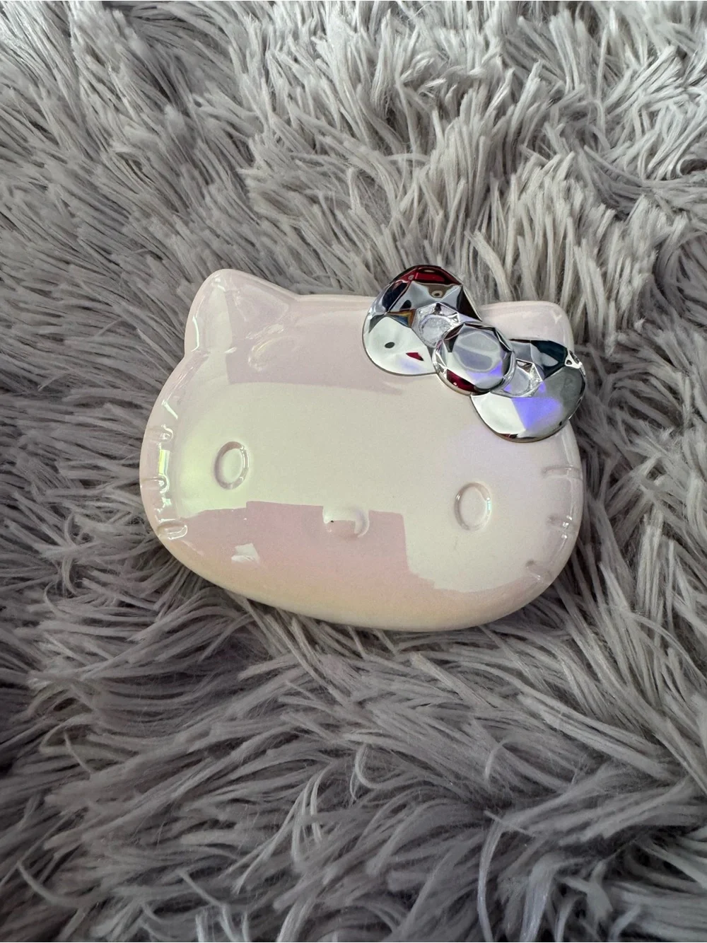 Hello Kitty Iridescent White Dish with Silver Bow Accent